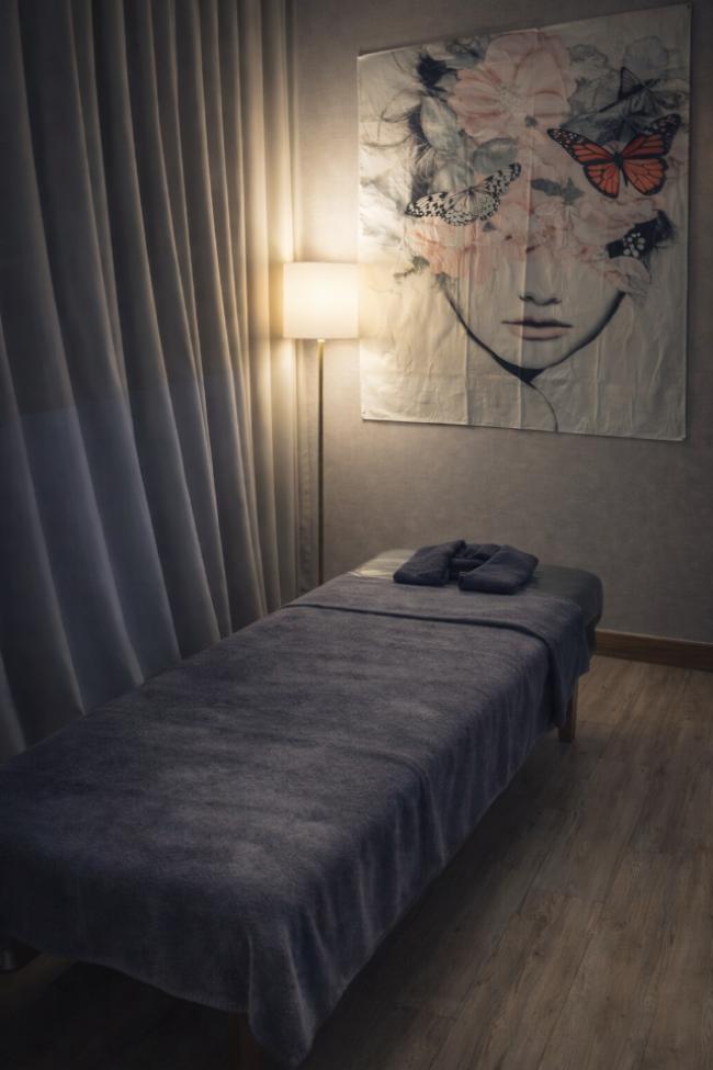 관음동 한국마사지 전문 랩테라피의 깔끔하고 정돈된 내부 전경