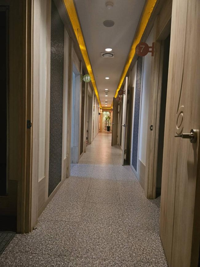 금성마사지 - 동삭동 인근 한국마사지 전문 마사지 매장 전경