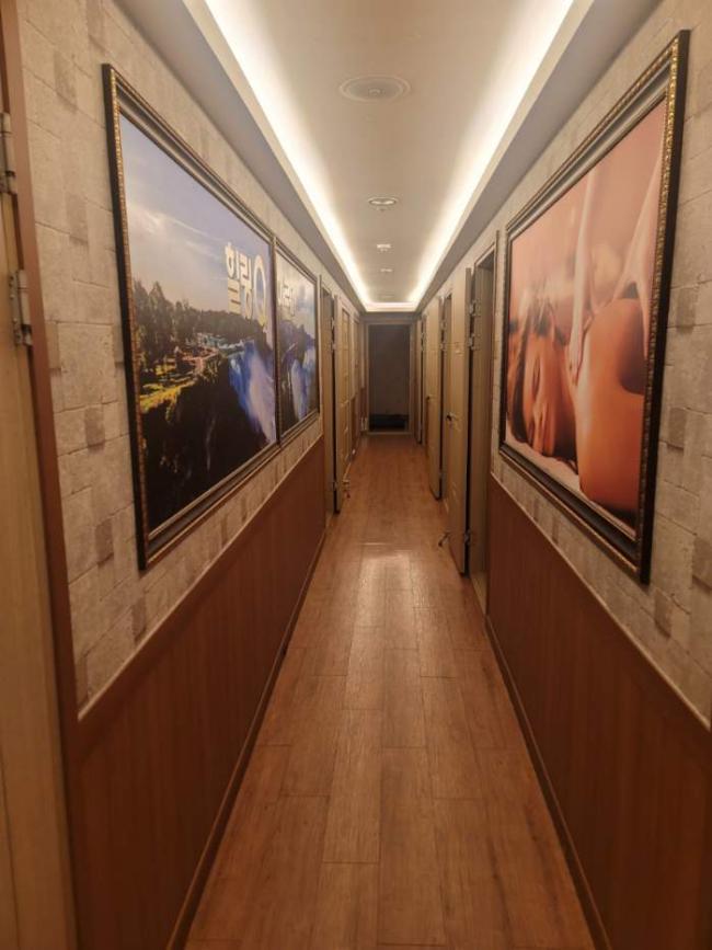 하남동 태국관리사 마사지샵 힐링큐의 쾌적한 관리실 내부 모습