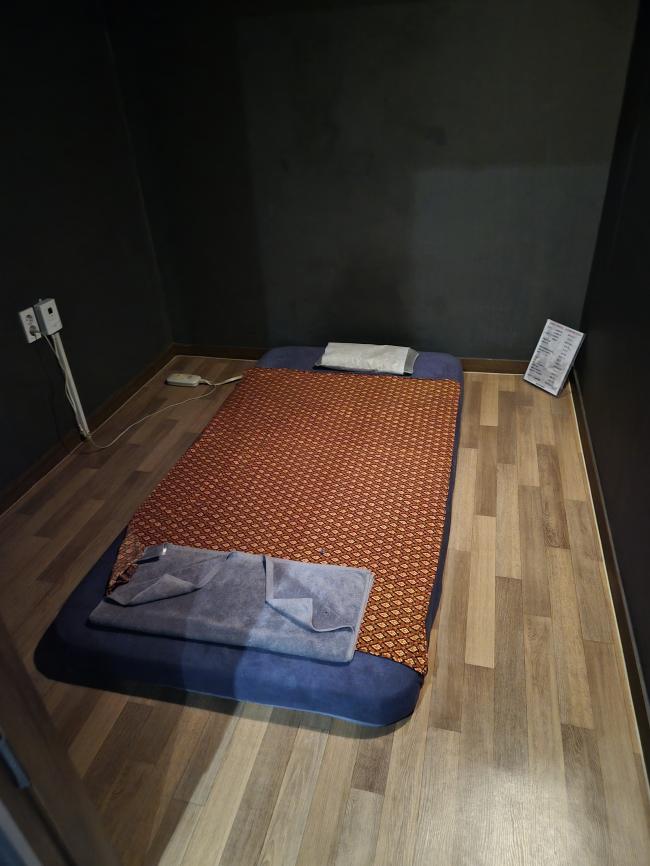 덕신리 태국관리사 마사지샵 코코넛마사지의 쾌적한 관리실 내부 모습