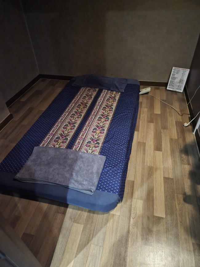 덕신리 태국마사지 전문 코코넛마사지의 깔끔하고 정돈된 내부 전경