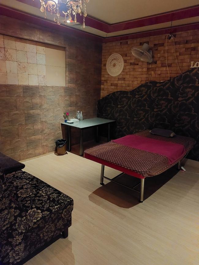 광혜원리 태국마사지 전문 여우테라피의 깔끔하고 정돈된 내부 전경