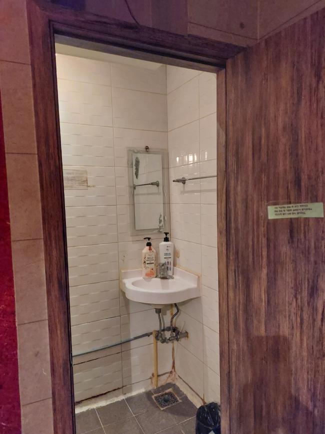 광혜원리 인근 타이, 아로마 서비스가 제공되는 여우테라피의 전체 시설