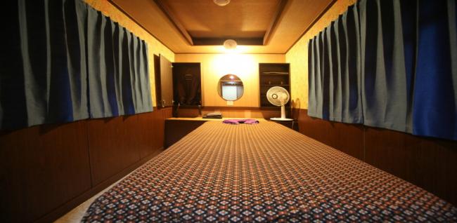 덕풍동 중국마사지 전문 바디앤풋샵의 깔끔하고 정돈된 내부 전경