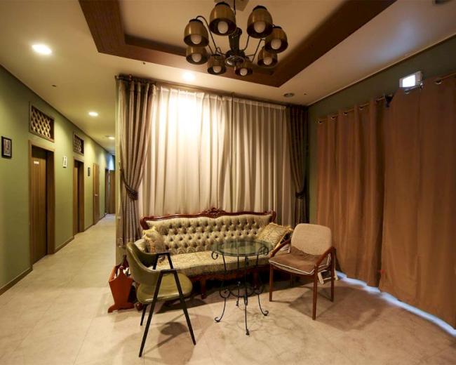 상동역 주변 스웨디시 추천 매장 에르메스테라피의 전체적인 인테리어 모습