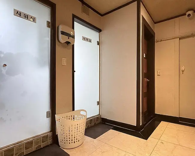 왕손마사지 - 청학동 연수역 인근 주차가능, 24시간, 샤워가능, 수면가능, 단체예약 완비된 마사지 시설