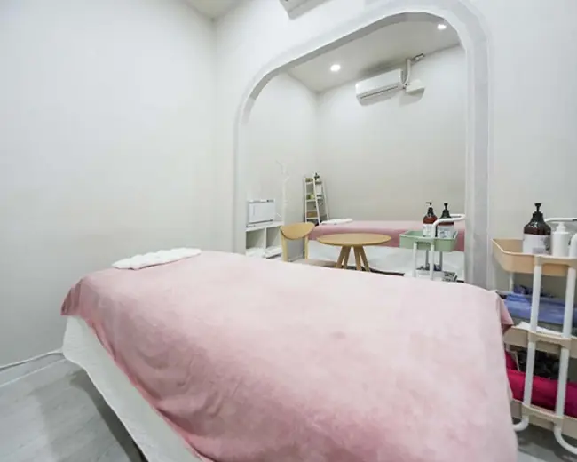 불당동 스웨디시 전문 약손스웨디시의 깔끔하고 정돈된 내부 전경