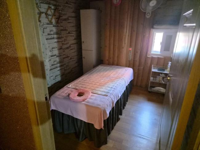 구로역 인근 아로마 서비스가 제공되는 화호월원의 전체 시설