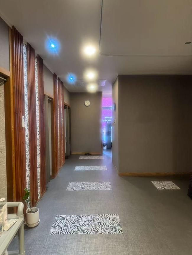 용원동 인근 중국관리사 마사지 전문 힐링마사지의 아늑한 내부 시설 안내