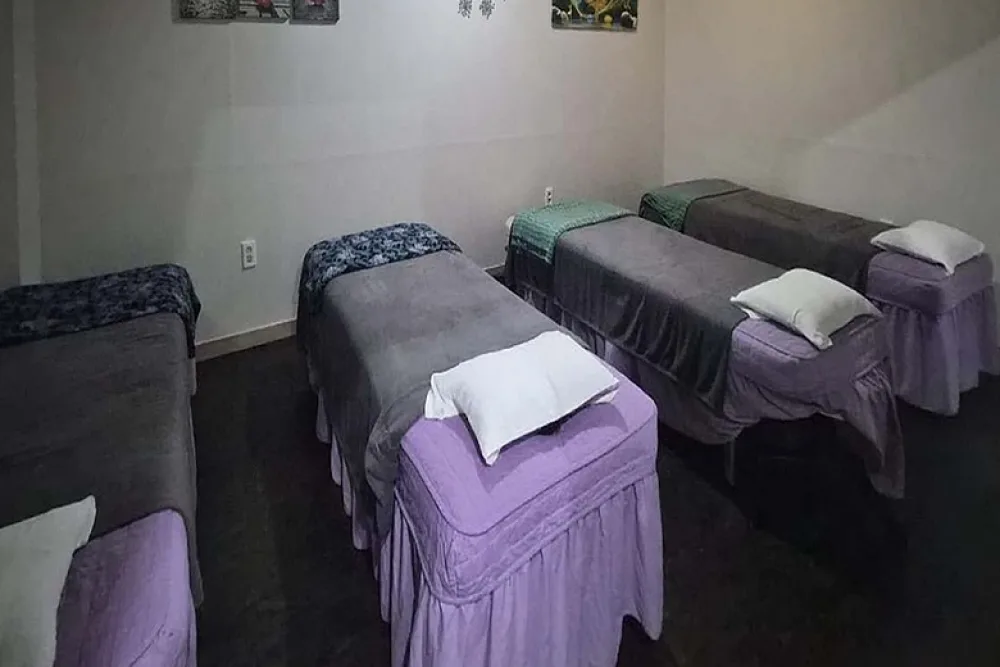 노형동 인근 한국관리사, 중국관리사 마사지 전문 런던아로마의 아늑한 내부 시설 안내