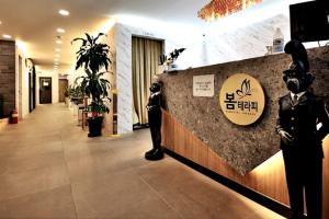 봄테라피 - 역삼동 양재역,강남역 인근 태국마사지 전문 마사지 매장 전경