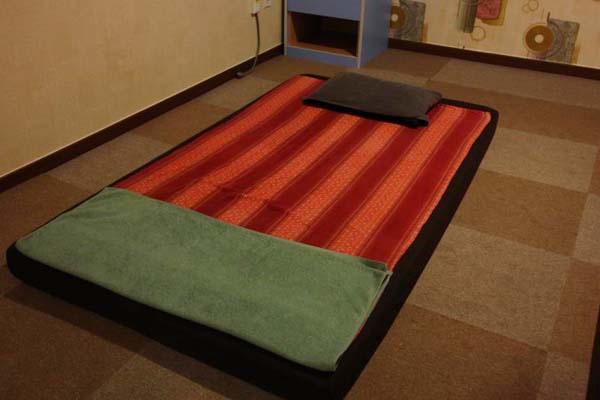 양벌동 태국관리사 마사지샵 창타이테라피의 쾌적한 관리실 내부 모습