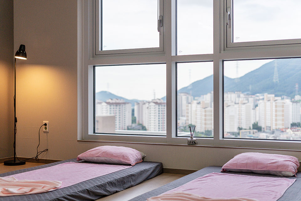 매학리 주변 홈타이 매장 주요 시설 및 인테리어 사진