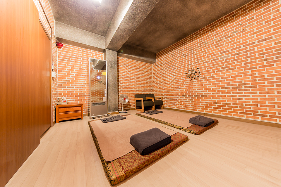 모란역,수진역 주변 태국마사지 추천 매장 누왓타이의 전체적인 인테리어 모습