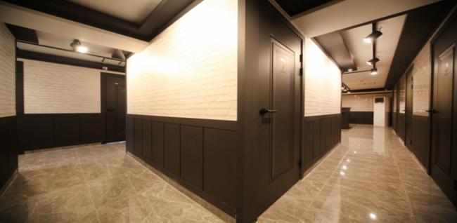 매교역 주변 태국마사지 추천 매장 라운지의 전체적인 인테리어 모습