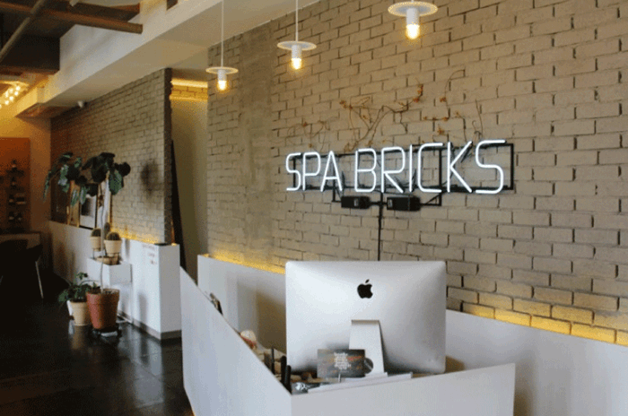 주변 한국마사지 추천 매장 스파브릭스의 전체적인 인테리어 모습