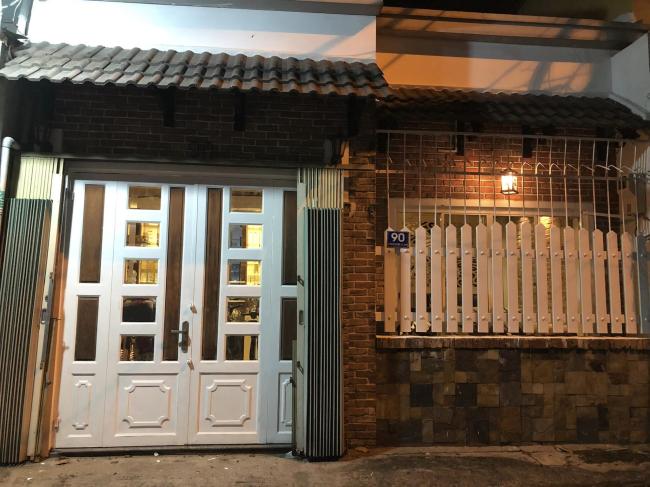 호치민 안리스파