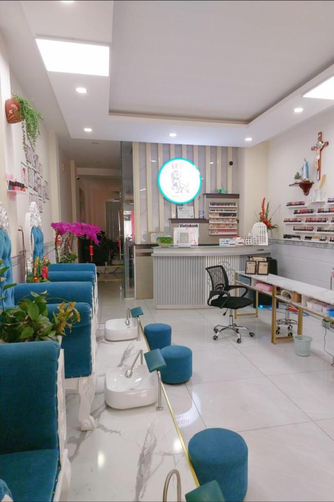 호치민 레온 네일&스파