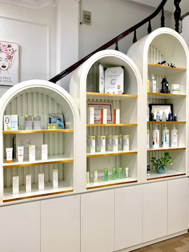 하노이 페를라 스파