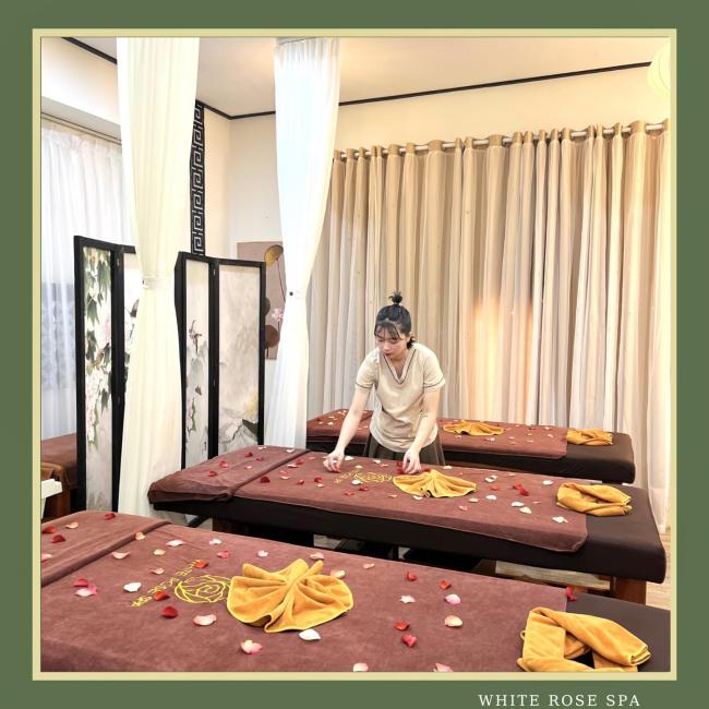 호이안 화이트 로즈 스파