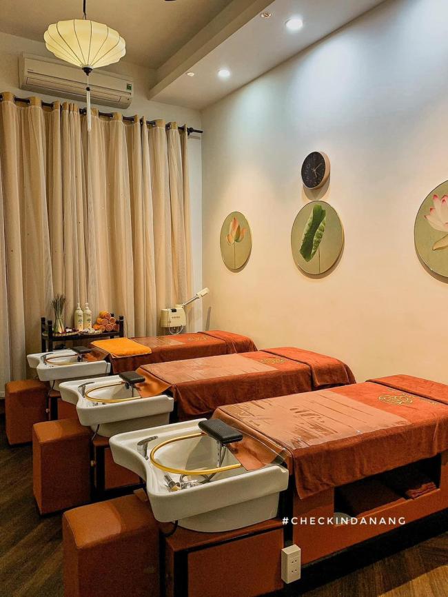 호이안 화이트 로즈 스파