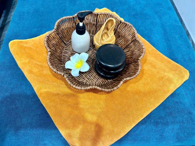 호이안 화이트 오키드 스파 2