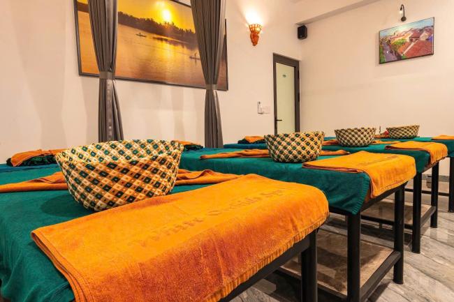 호이안 화이트 오키드 스파 2