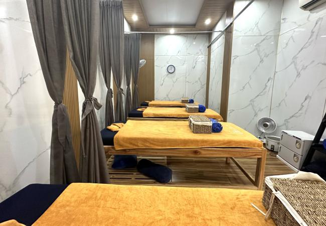 호이안 플라워 랜턴 스파