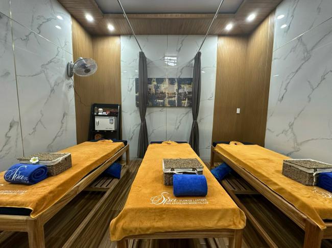 호이안 플라워 랜턴 스파