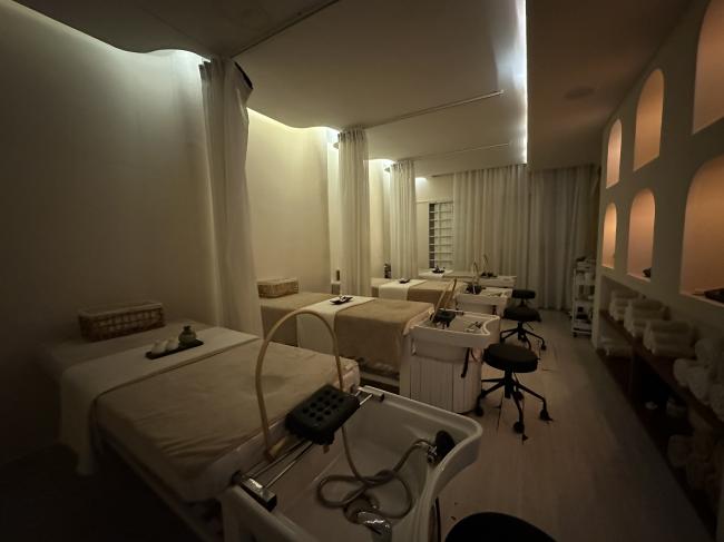 호치민 글램 네일&뷰티