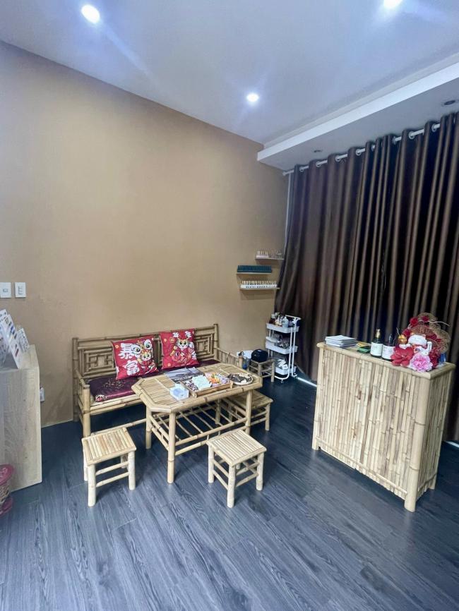 호치민 킴 사 응우