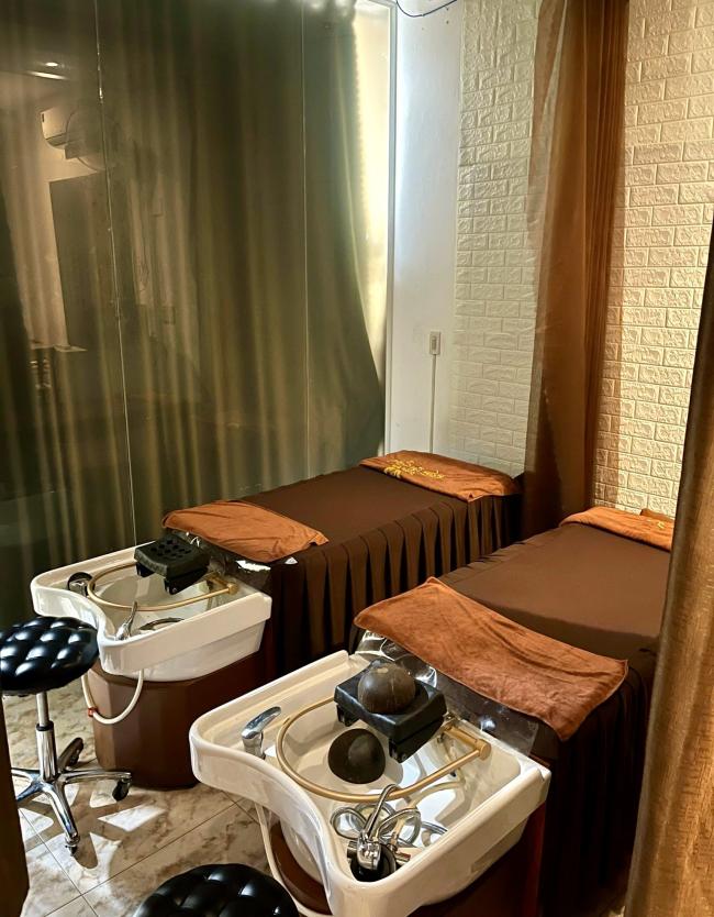 호치민 킴 사 응우